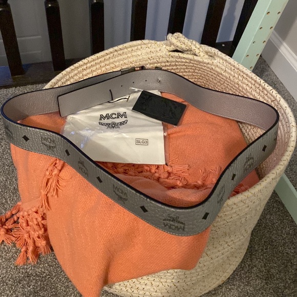 NWT MCM Claus Reversible Belt - Picture 9 of 12